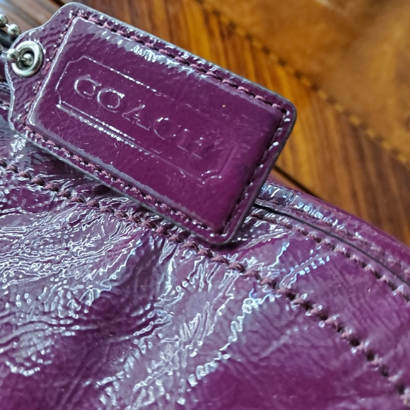 Coach purse - Picture 2 of 4